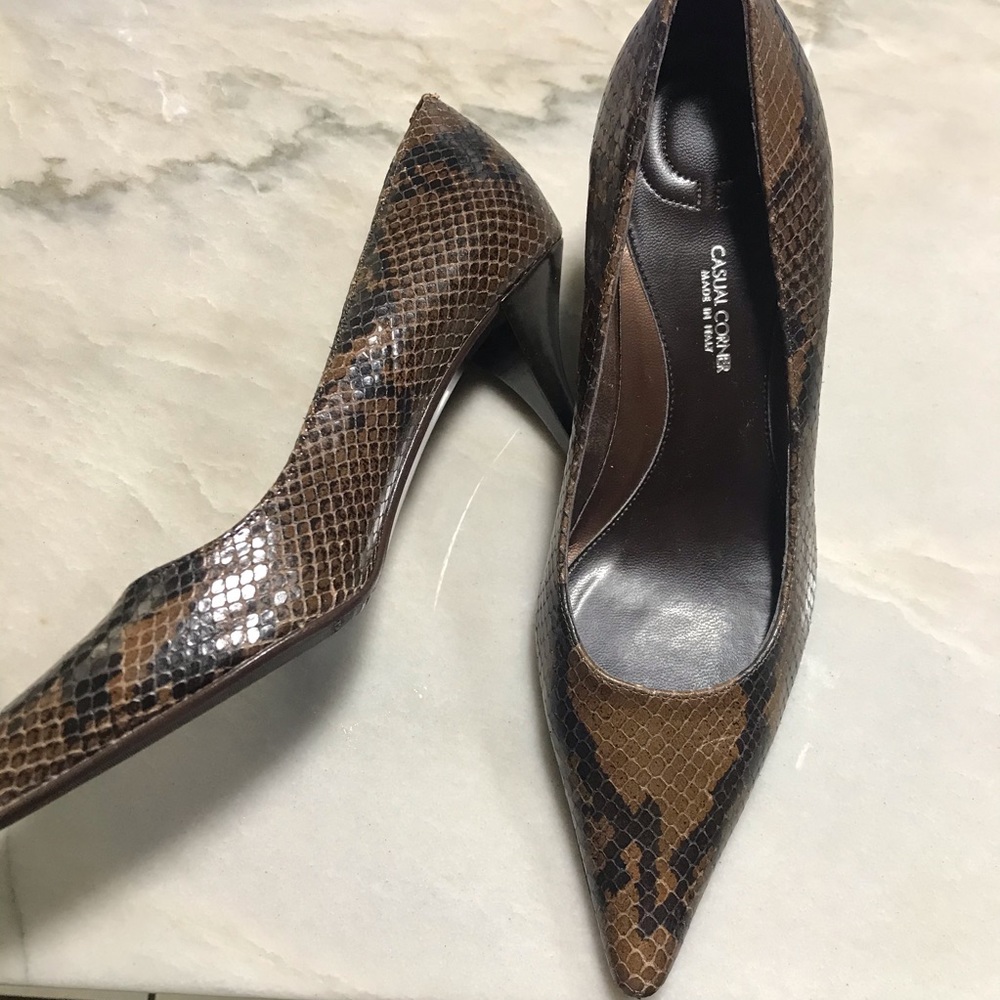 Casual Corner Snakeskin print Heels
